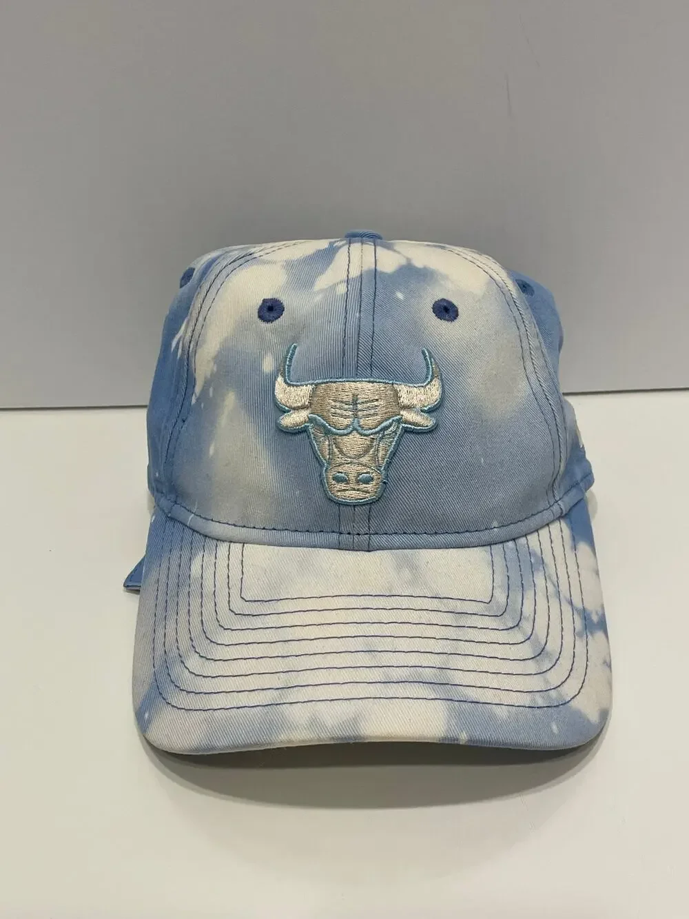 Women’s New Era 9Twenty NBA Chicago Bulls Tie-Dye Strapback Hat Blue/White